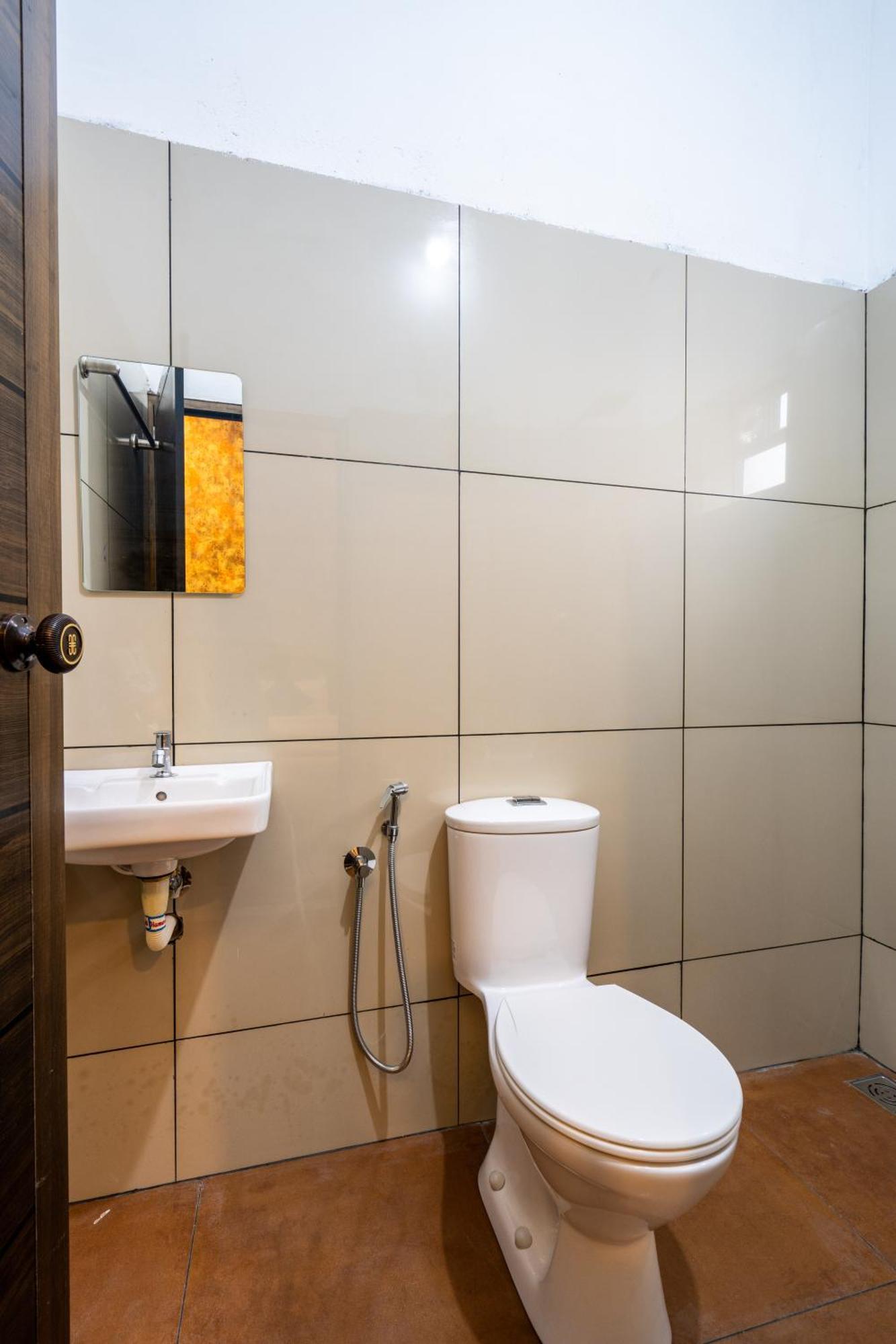 Hotel Yaad Residency à Kochi Extérieur photo