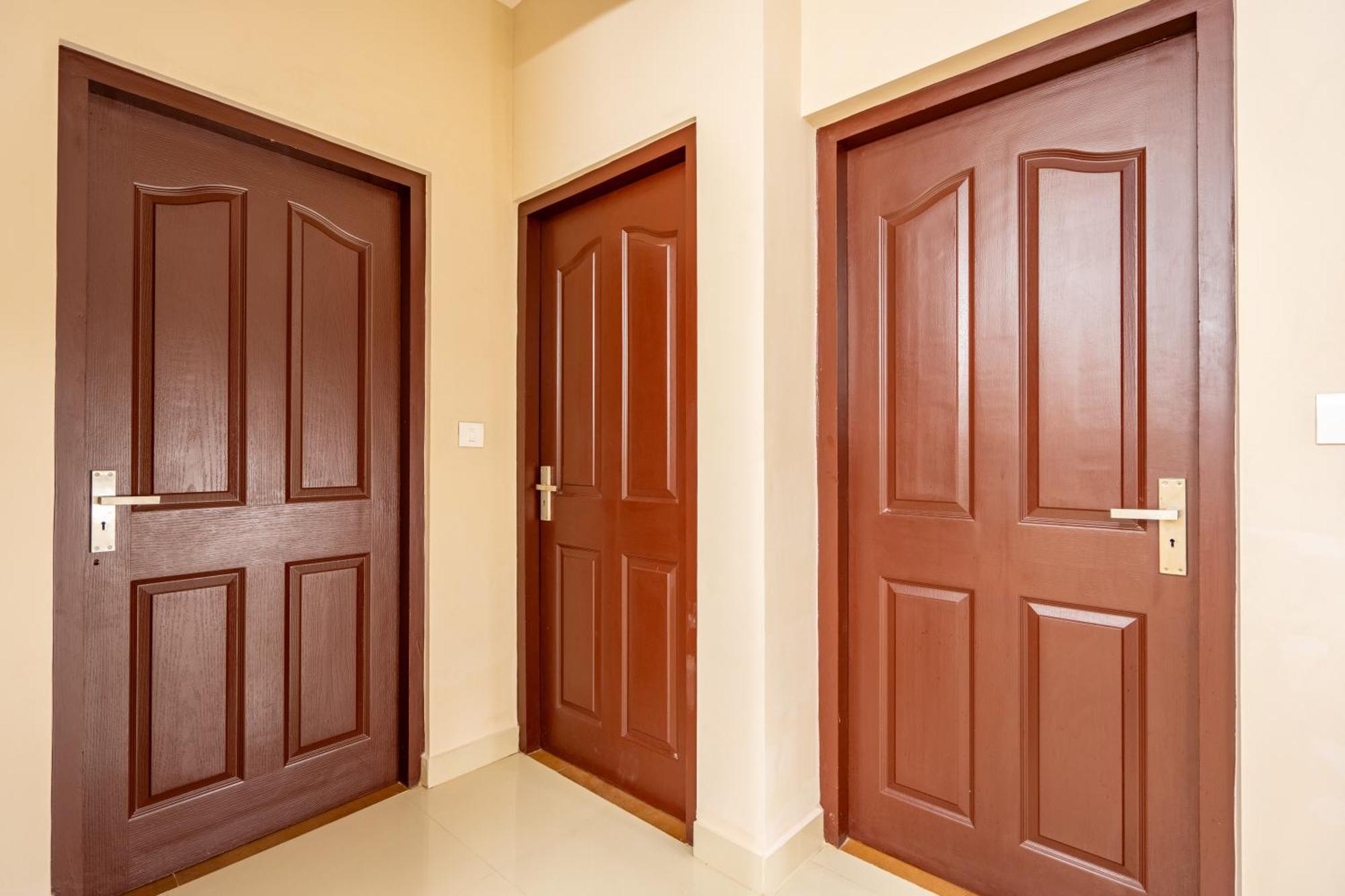 Hotel Yaad Residency à Kochi Extérieur photo